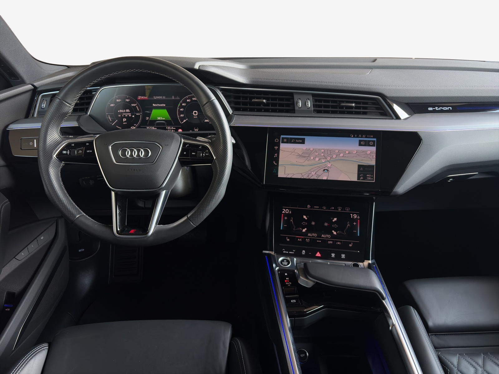 AUDI e-tron 55 Sportback S Line quattro-image-9