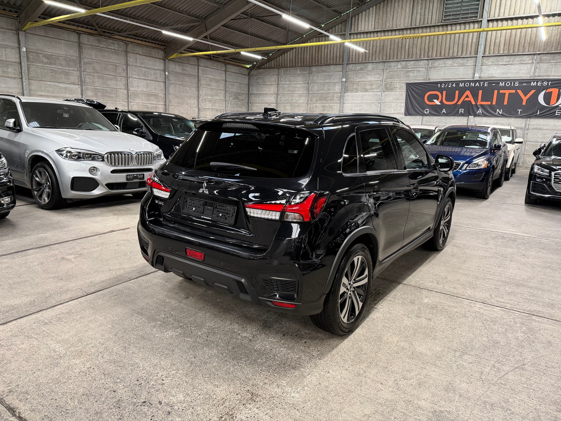 MITSUBISHI ASX 2.0 Diamond Swiss 4WD Automat-showroom-element-3