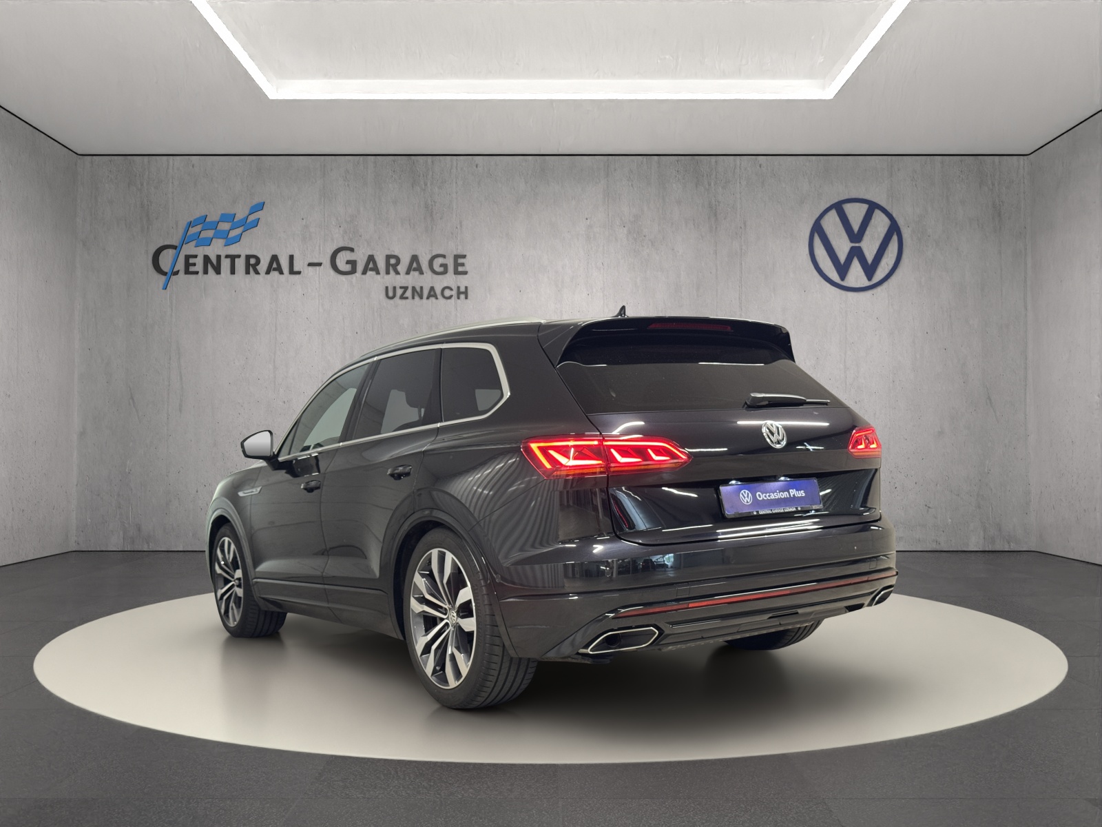 VW Touareg 3.0 TSI R-Line Tiptronic-showroom-element-2