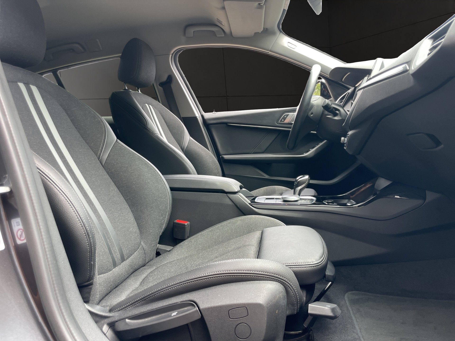 BMW 118i Steptronic Sport Line-image-12