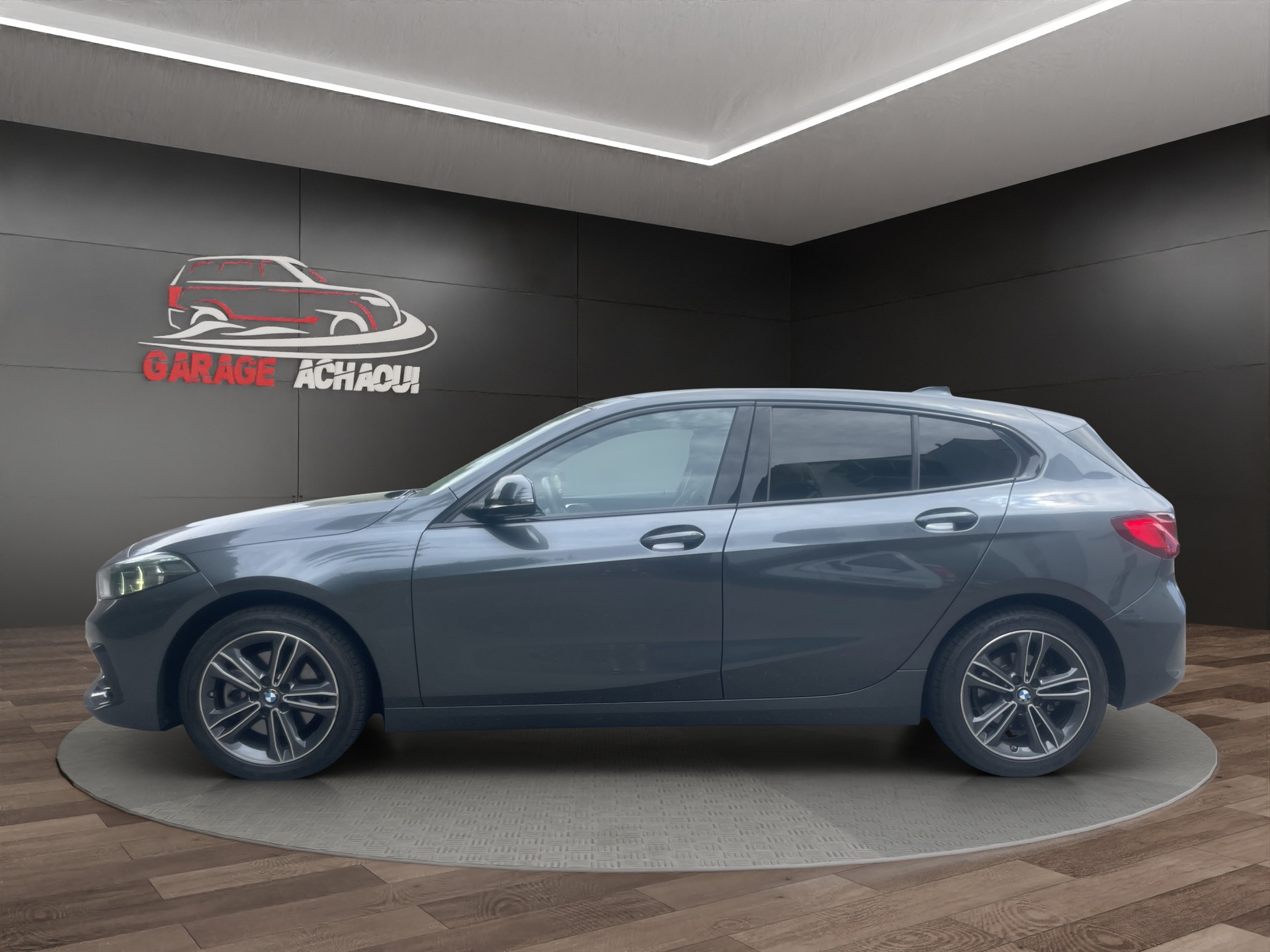 BMW 118i Steptronic Sport Line-image-2
