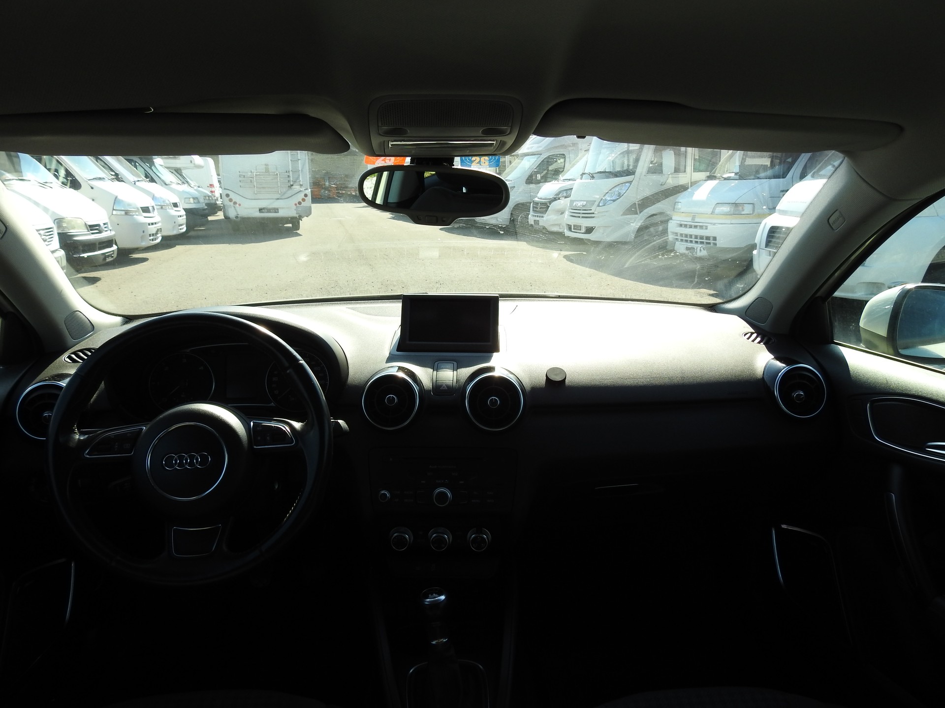 AUDI A1 1.6 TDI Ambition-image-15