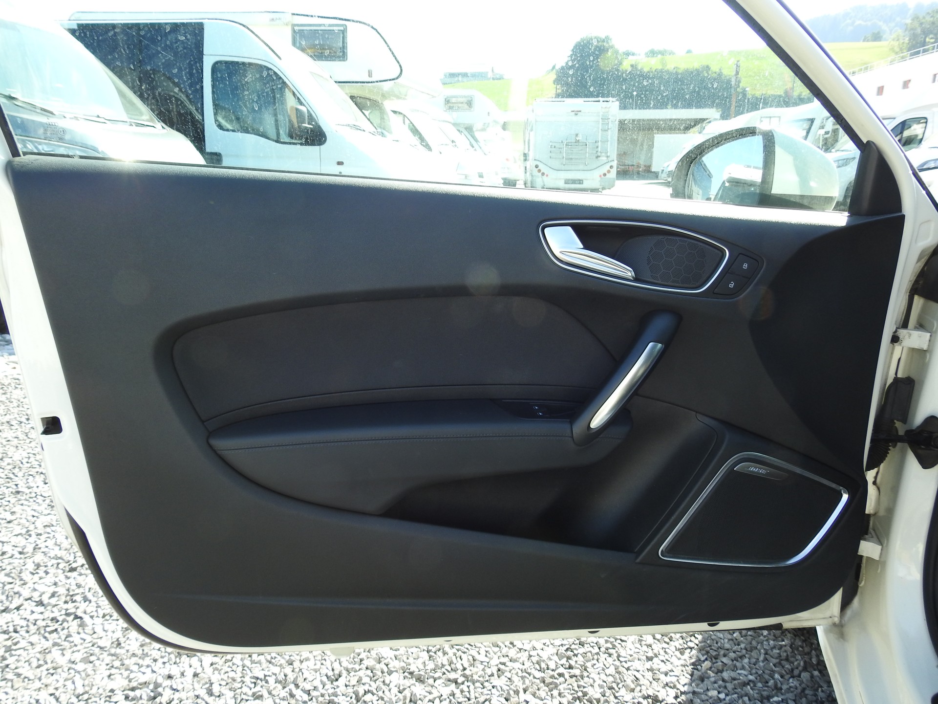 AUDI A1 1.6 TDI Ambition-image-11