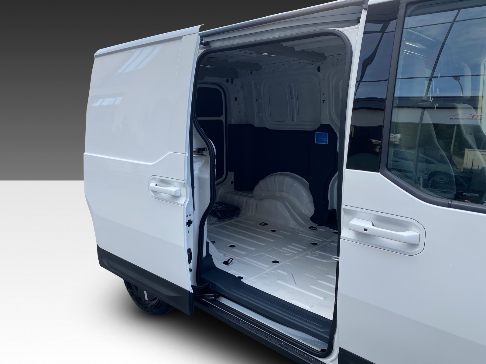 KIA Cargo Essential / International Van of the Year 2026-image-16