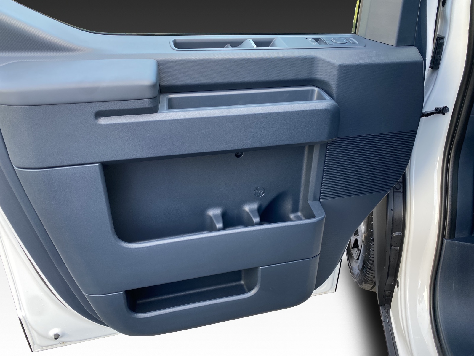 KIA Cargo Essential / International Van of the Year 2026-image-11