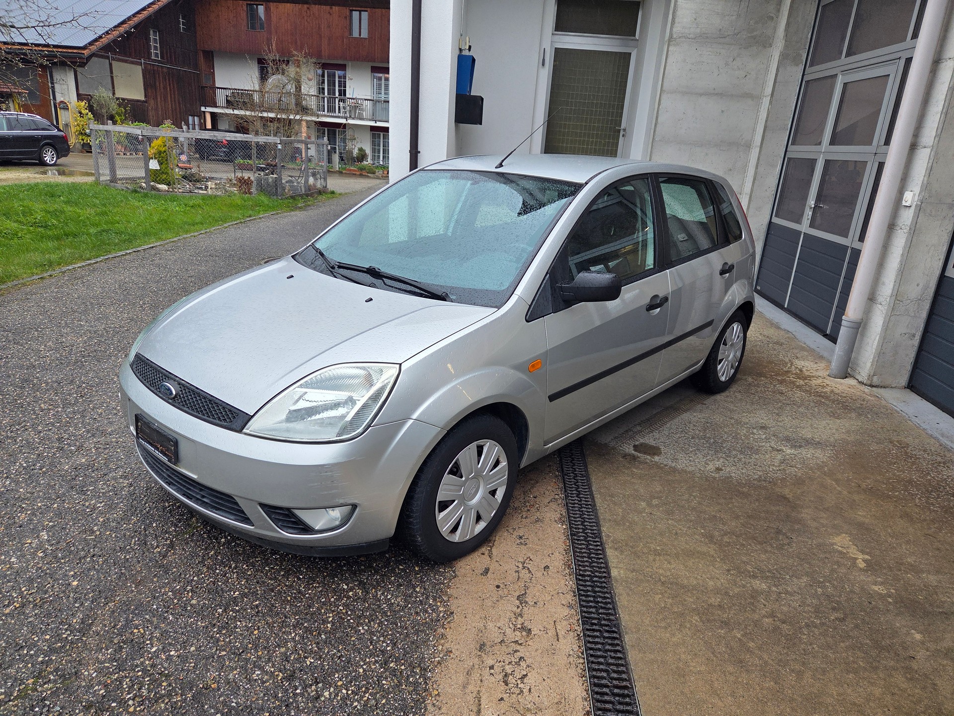 FORD FIESTA-image-2