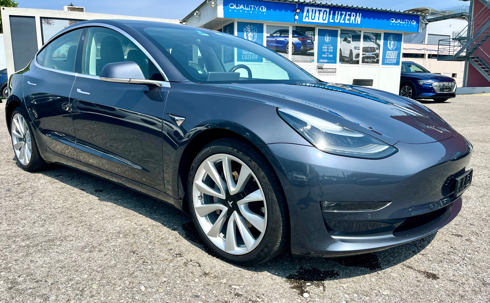 TESLA Model 3 Long Range Dual Motor AWD*CH-Fahrzeug*-image-0