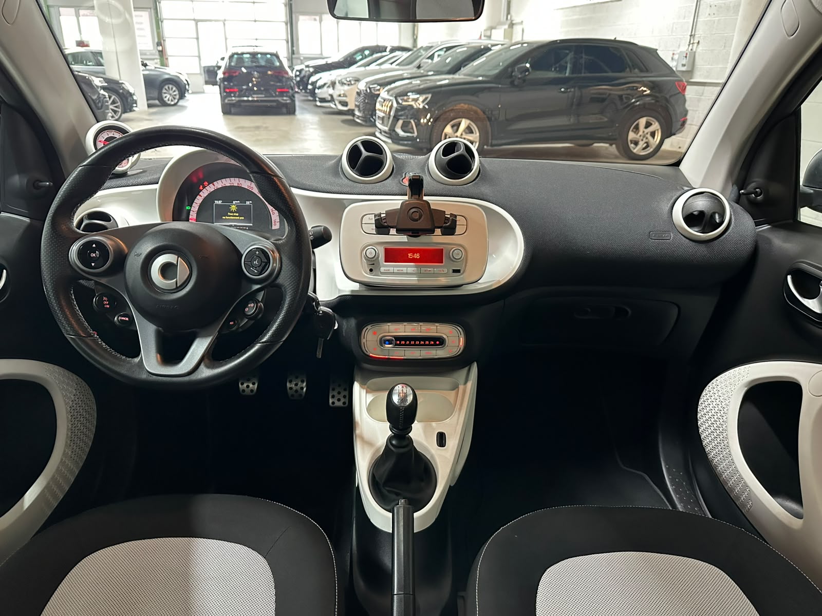 SMART fortwo-image-10