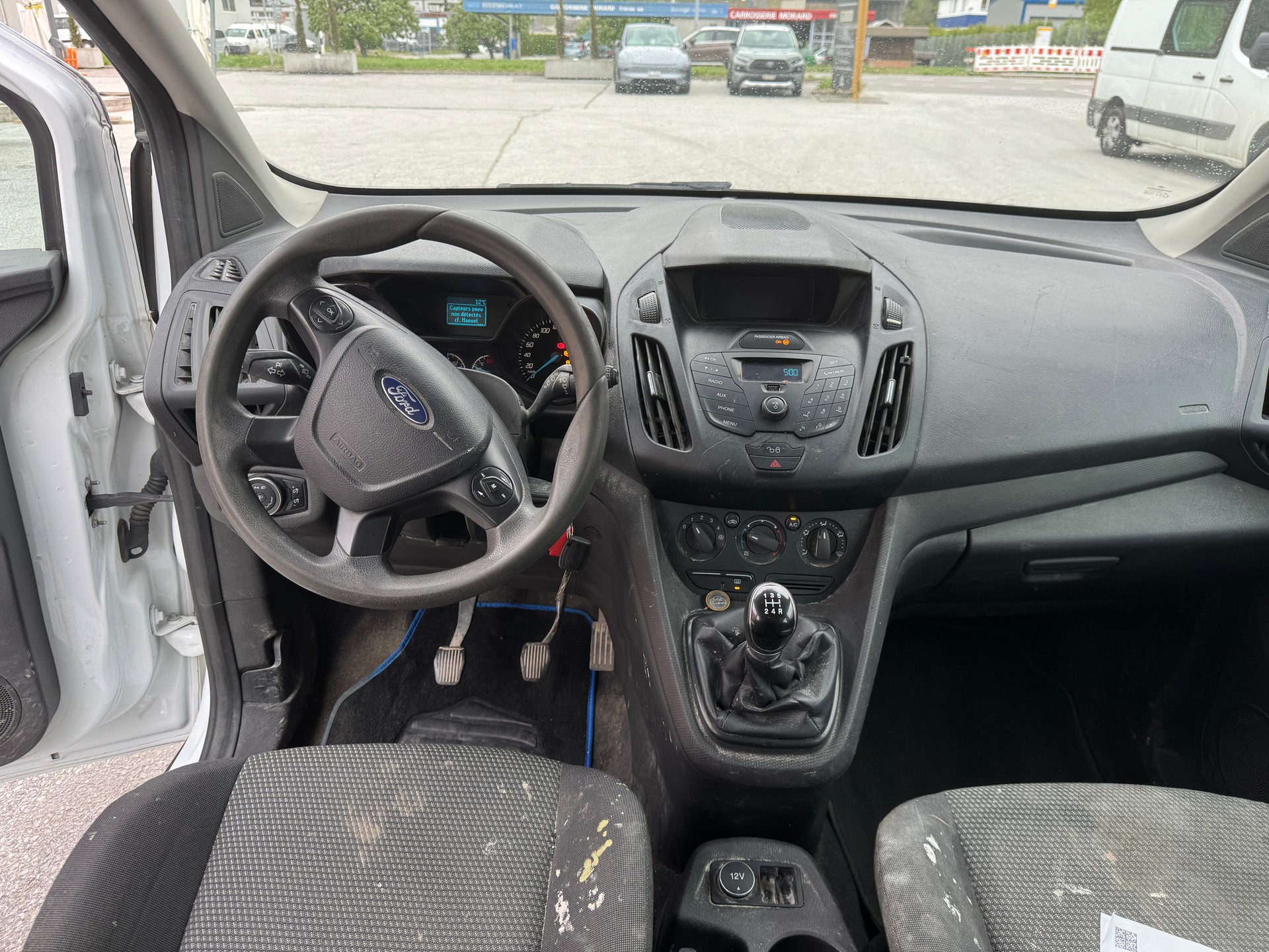 FORD Transit Connect Combi T220 1.5 TDCi Ambiente-image-9