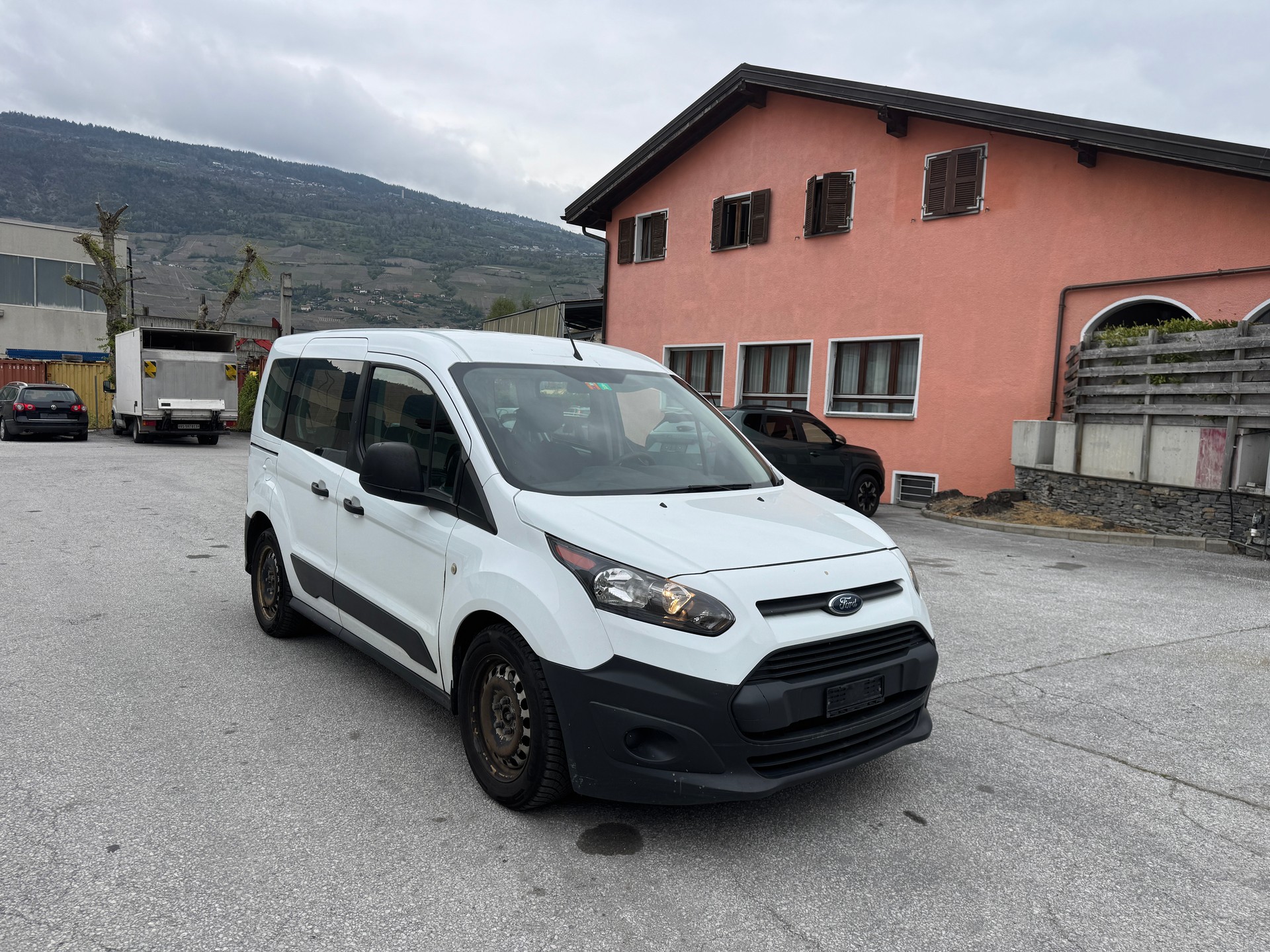FORD Transit Connect Combi T220 1.5 TDCi Ambiente-image-1