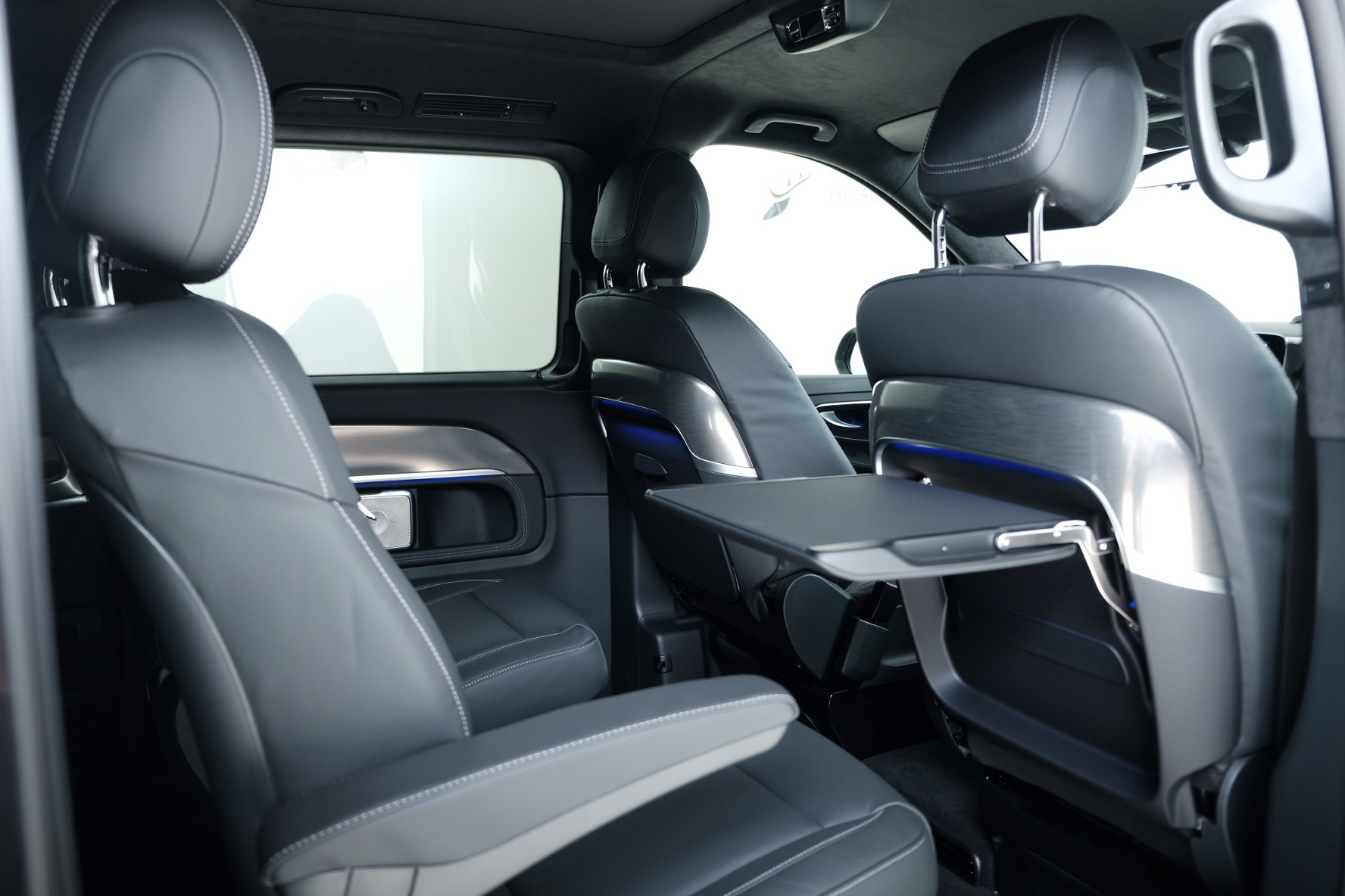 MERCEDES-BENZ V 300 d lang Exclusive 9G-Tronic-image-12