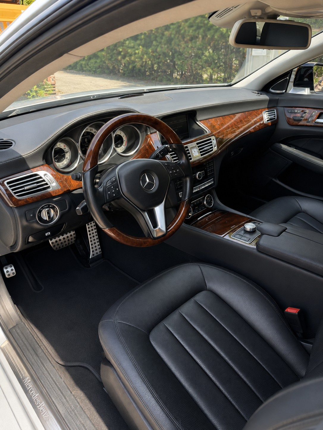 MERCEDES-BENZ CLS 500 4Matic 7G-Tronic-image-4
