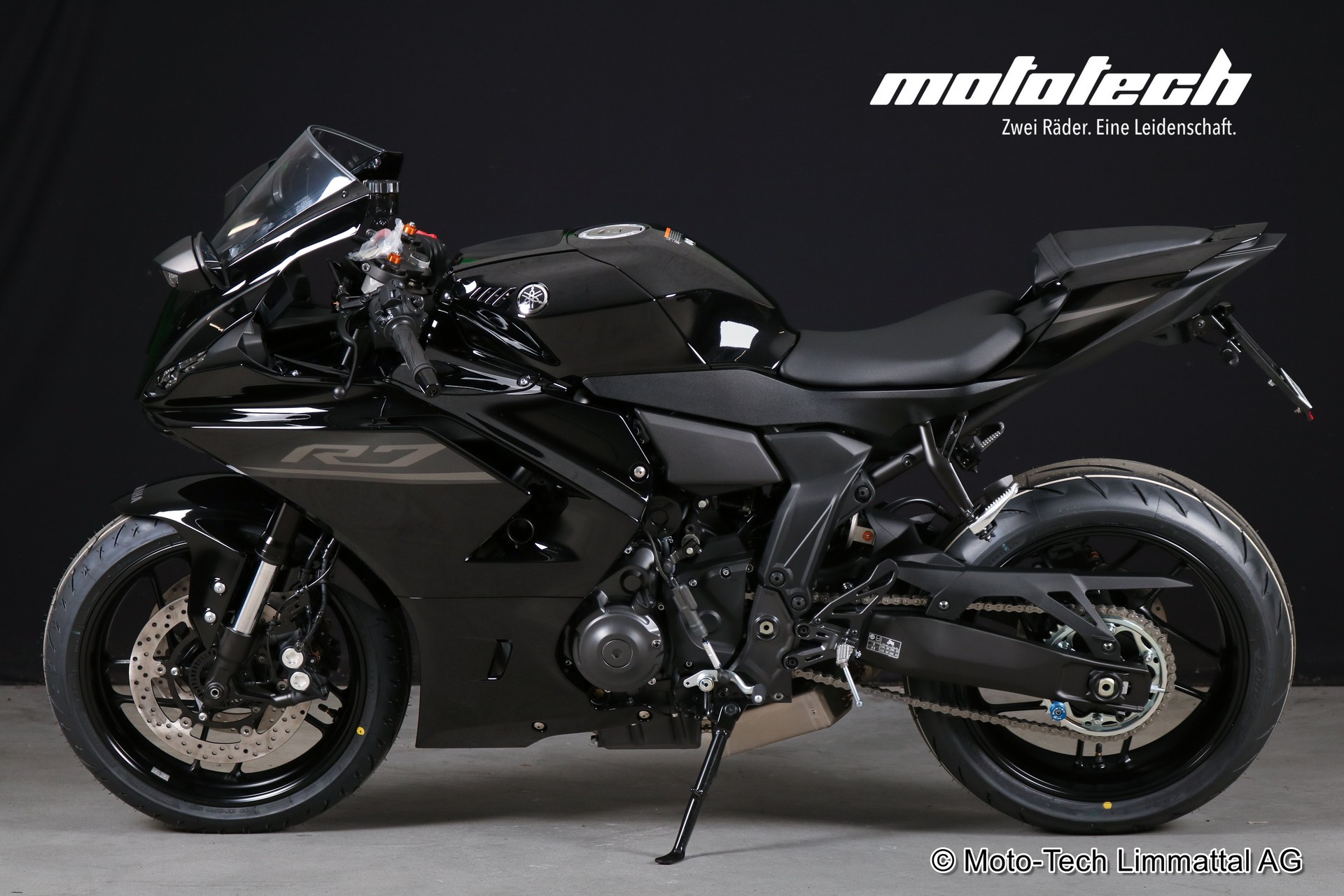 YAMAHA YZF-R7 Black Edition | MY26-image-4