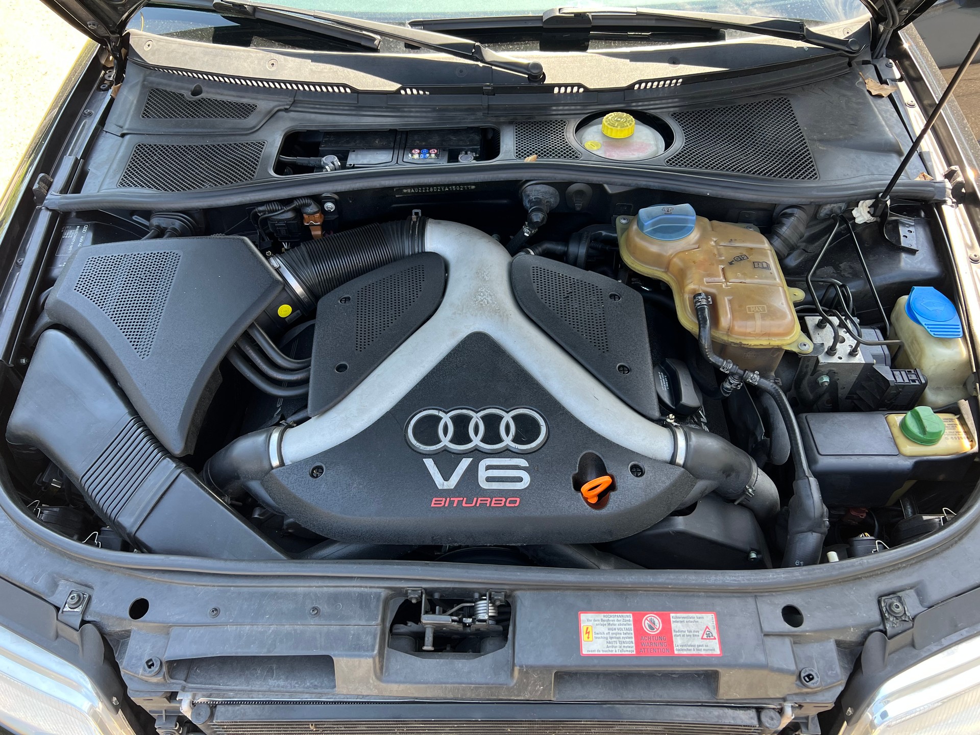 AUDI S4 Avant quattro-image-10