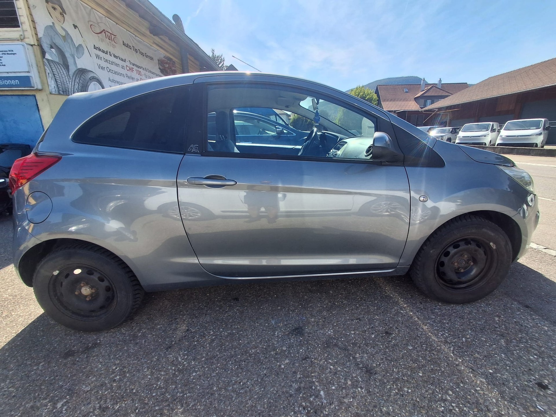FORD KA 1.25 Titanium-image-3