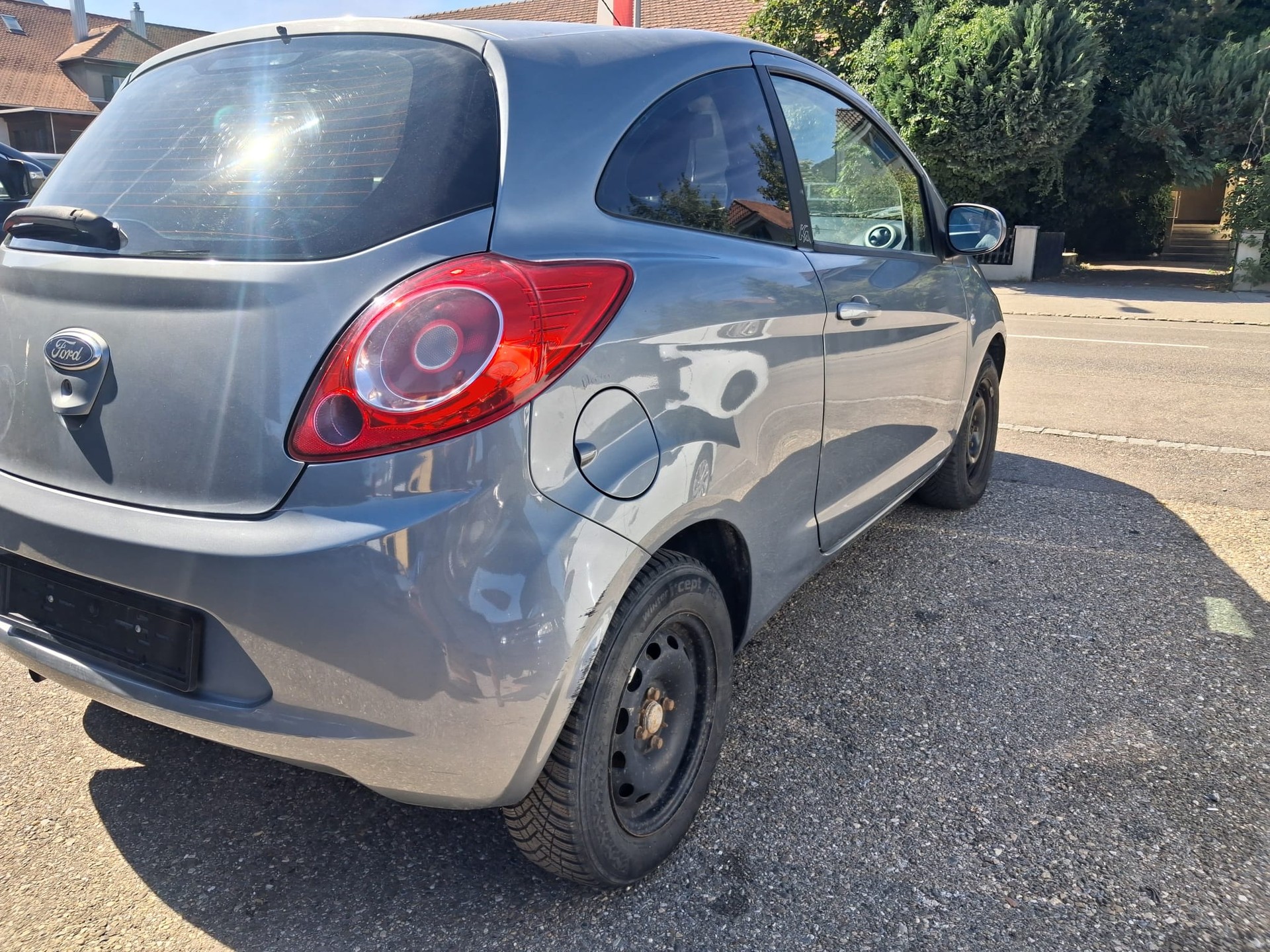 FORD KA 1.25 Titanium-image-4