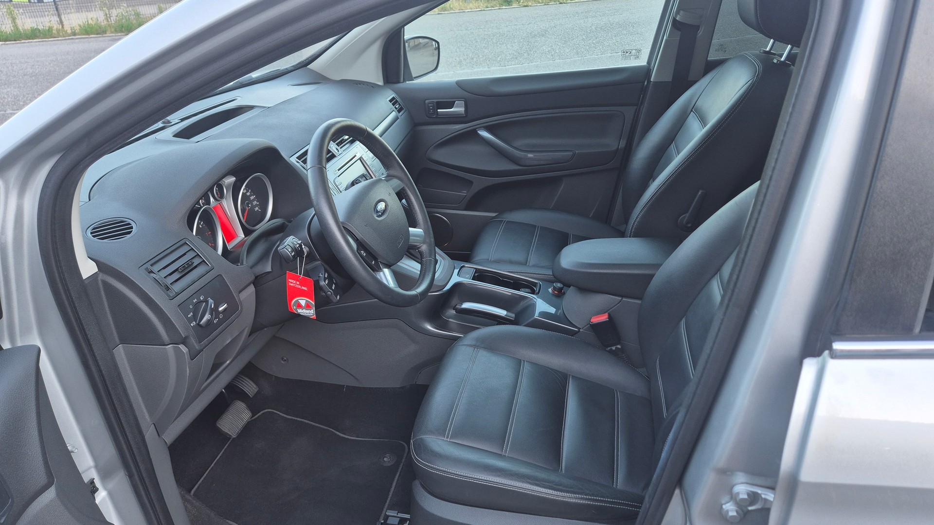 FORD Kuga 2.5 Turbo Carving 4WD Automatic-image-7