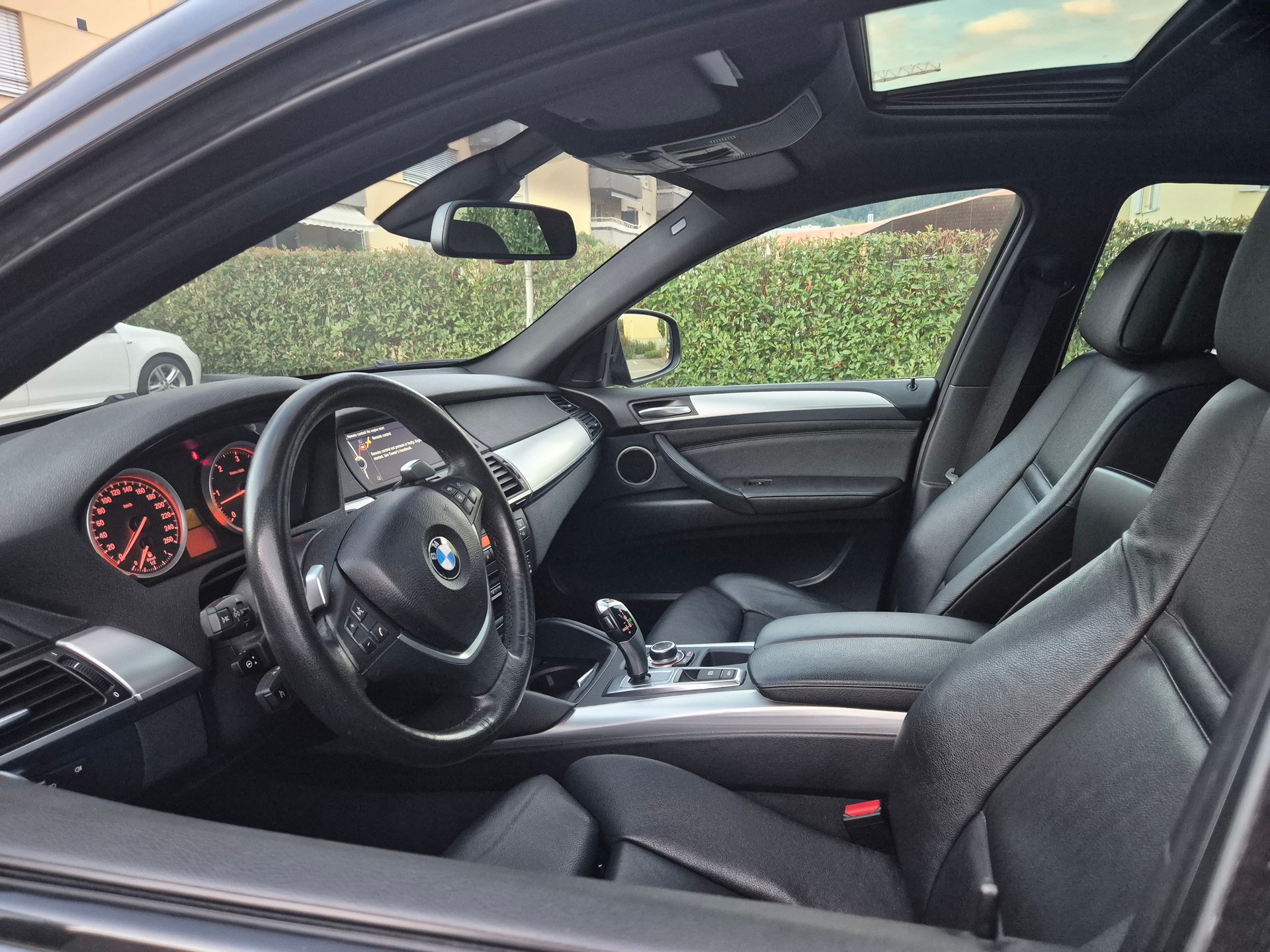 BMW 40d xDrive-image-2