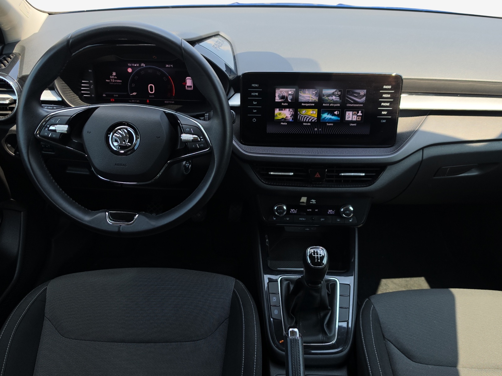 SKODA Fabia 1.0 TSI Ambition-image-8
