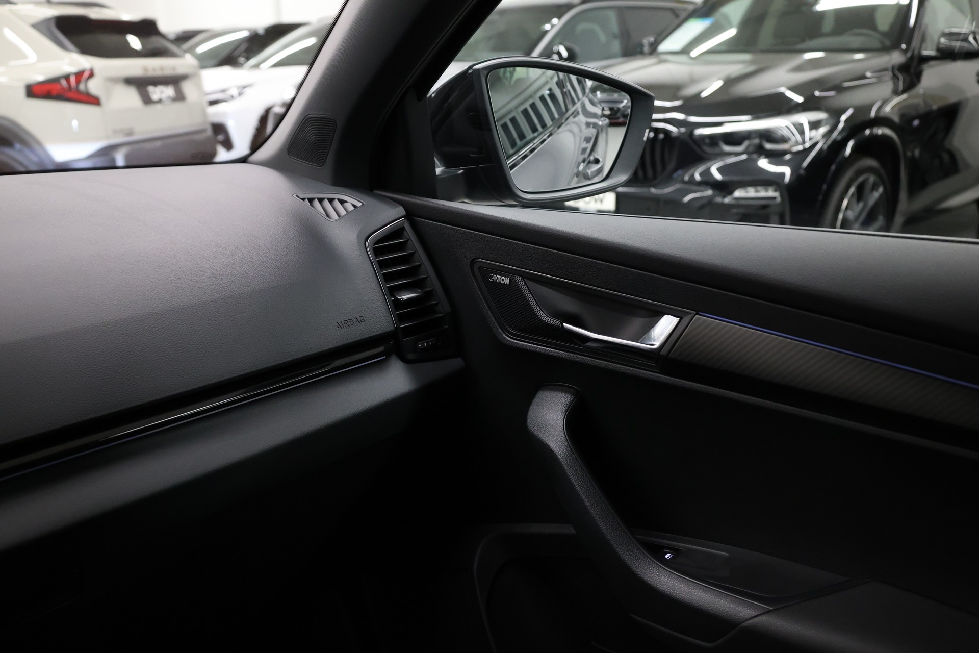 SKODA Karoq 2.0 TSI SportLine 4x4 DSG-image-20