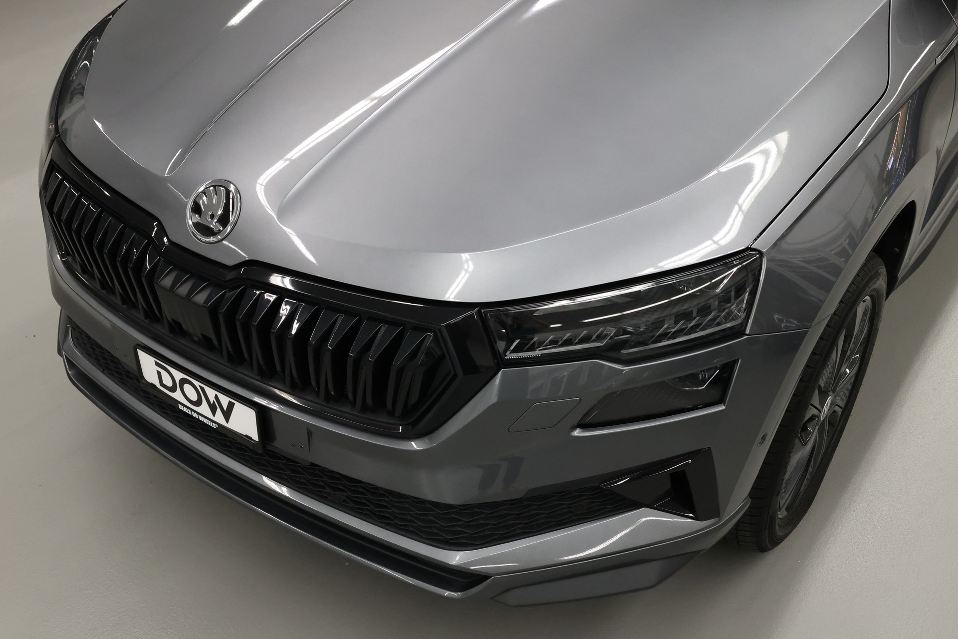 SKODA Karoq 2.0 TSI SportLine 4x4 DSG-image-4