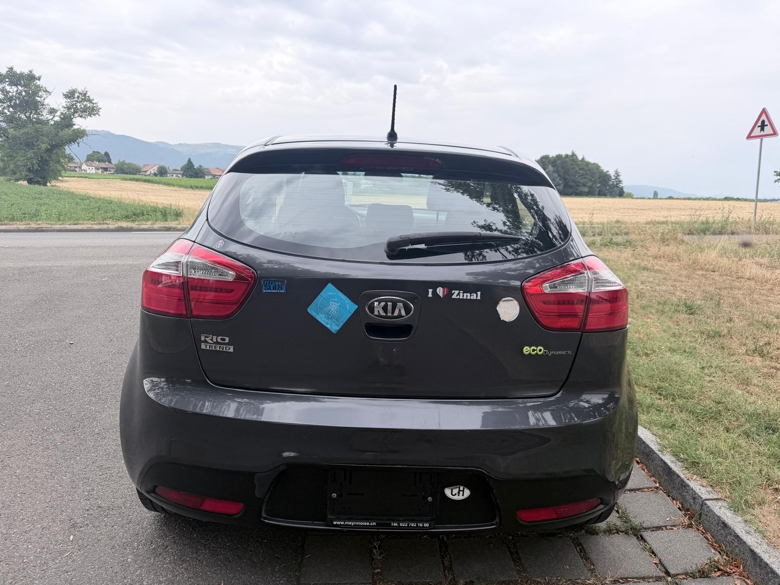 KIA Rio 1.4 CVVT Trend-image-4