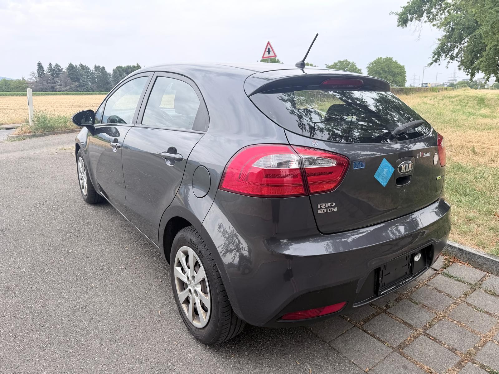 KIA Rio 1.4 CVVT Trend-image-5