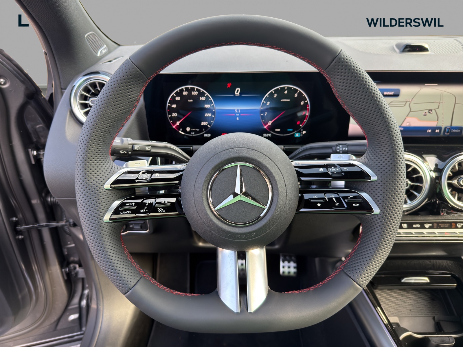 MERCEDES-BENZ GLA 200 Night Star 7G-DCT-image-8