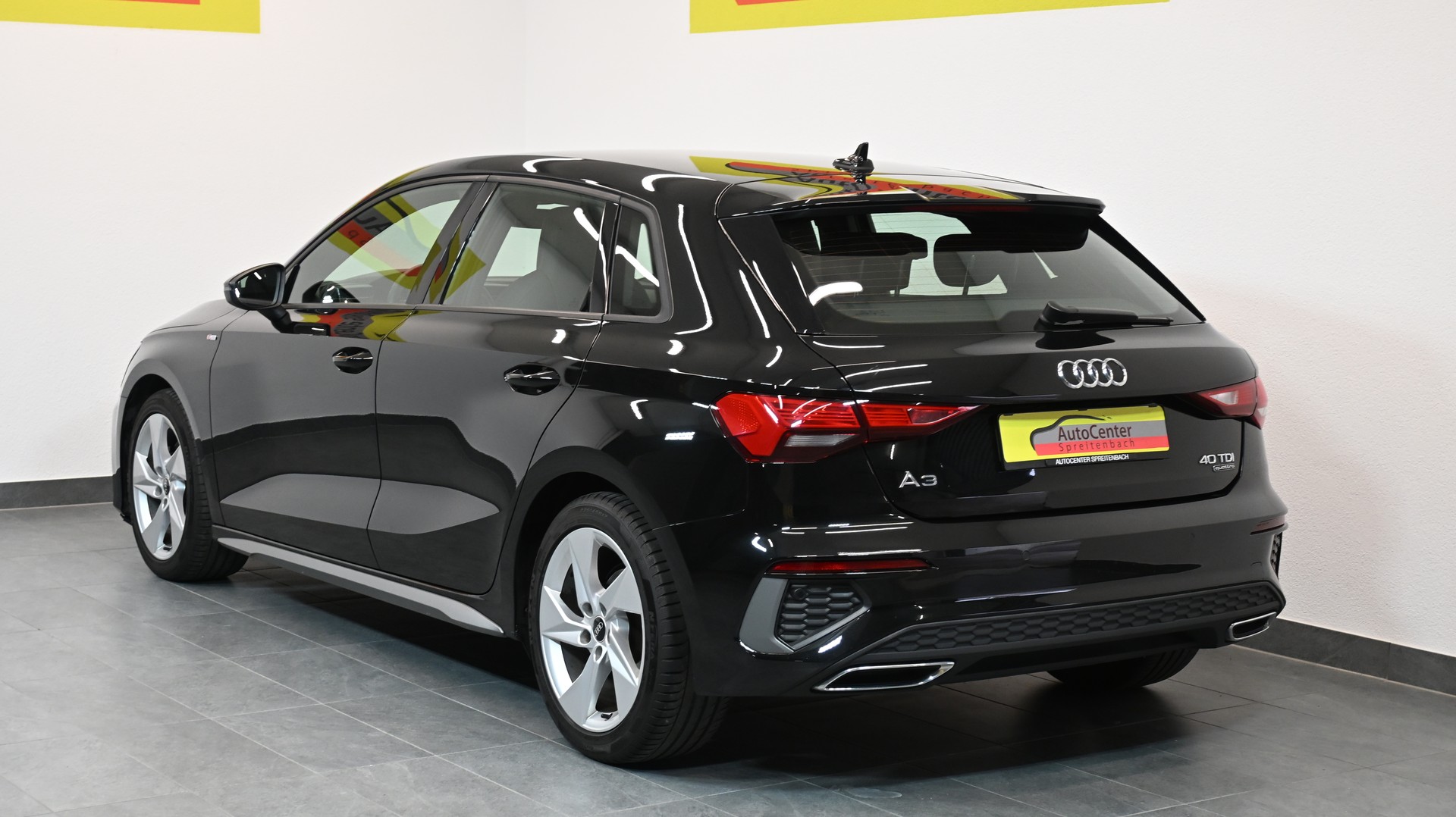 AUDI A3 Sportback 40 TDI S line S-tronic quattro-image-12
