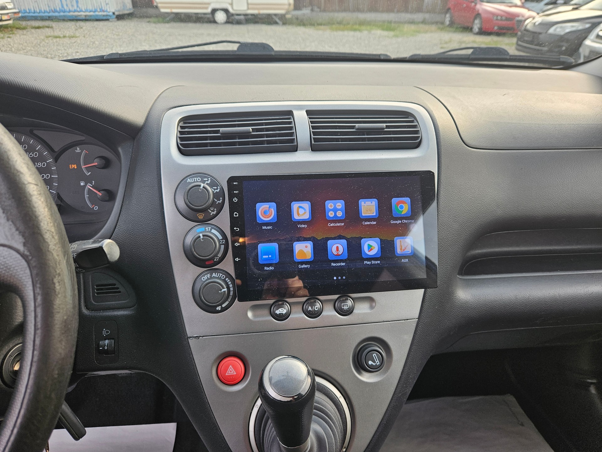 HONDA Civic 1.6i ES-image-11