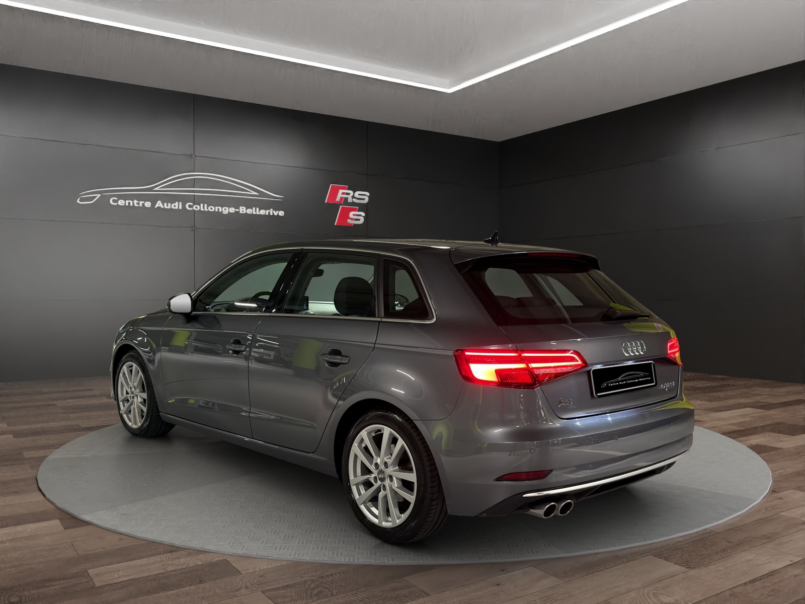 AUDI A3 Sportback 2.0 TFSI Sport quattro S-tronic-image-1