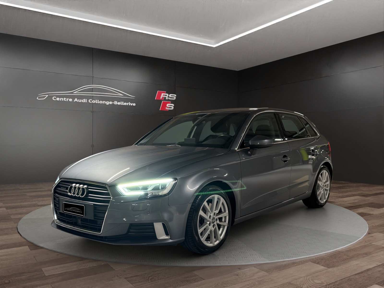 AUDI A3 Sportback 2.0 TFSI Sport quattro S-tronic-image-0