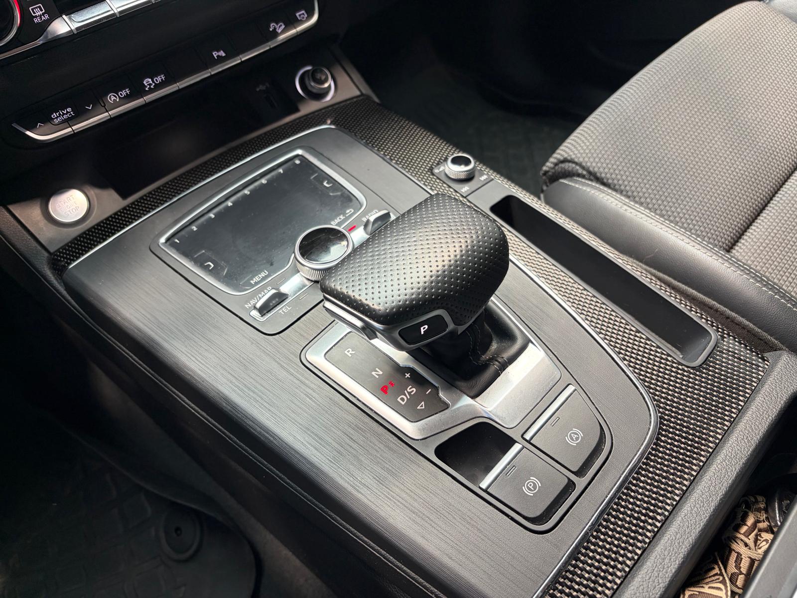 AUDI Q5 45 TFSI sport quattro S-tronic - Pack S-Line Compétition-image-24