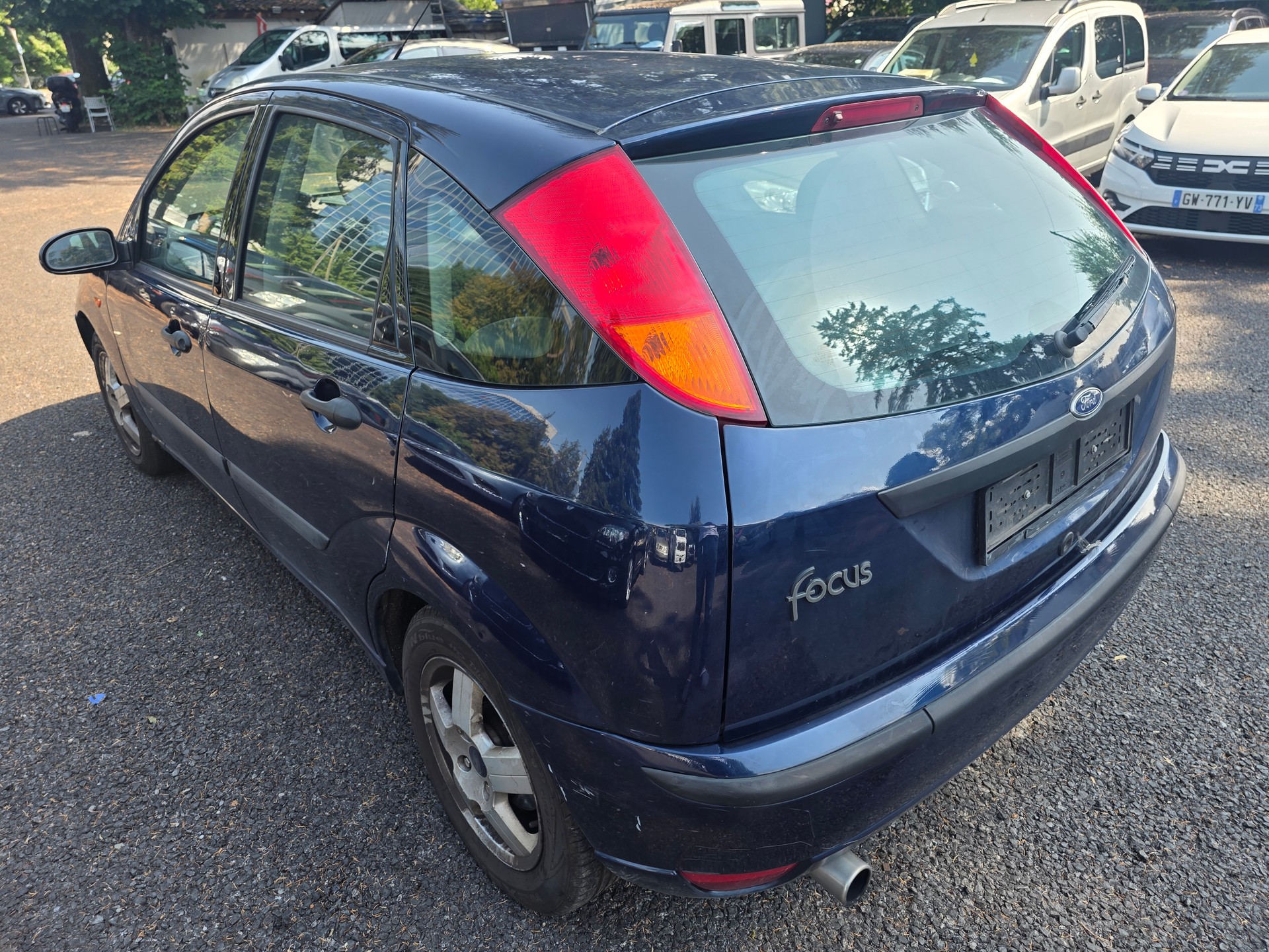 FORD Focus 1.6i 16V Ghia-image-5