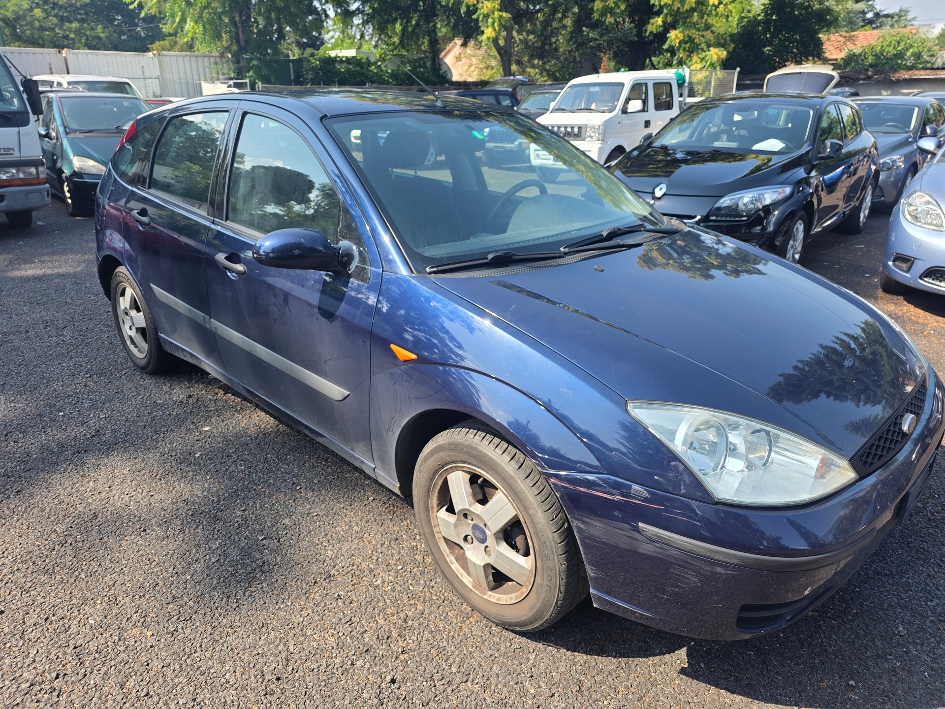FORD Focus 1.6i 16V Ghia-image-2