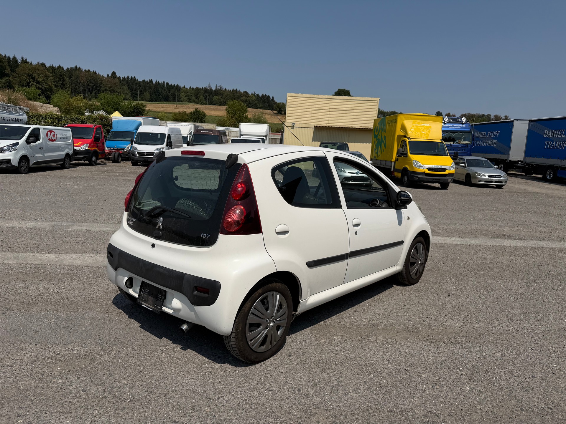 PEUGEOT 107 1.0 Swiss Edition-image-4