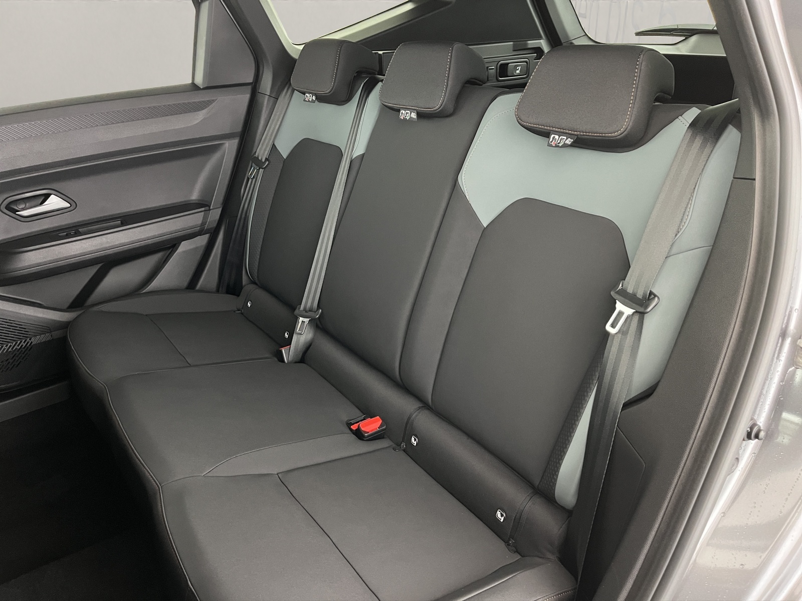 DACIA Bigster 1.2 Hybrid Extreme 4WD-image-16