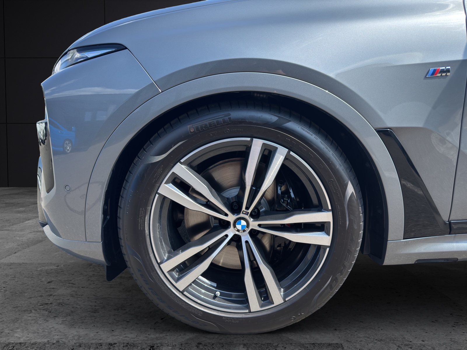 BMW X7 xDrive 48V 40d M Sport Pro Steptronic-image-3