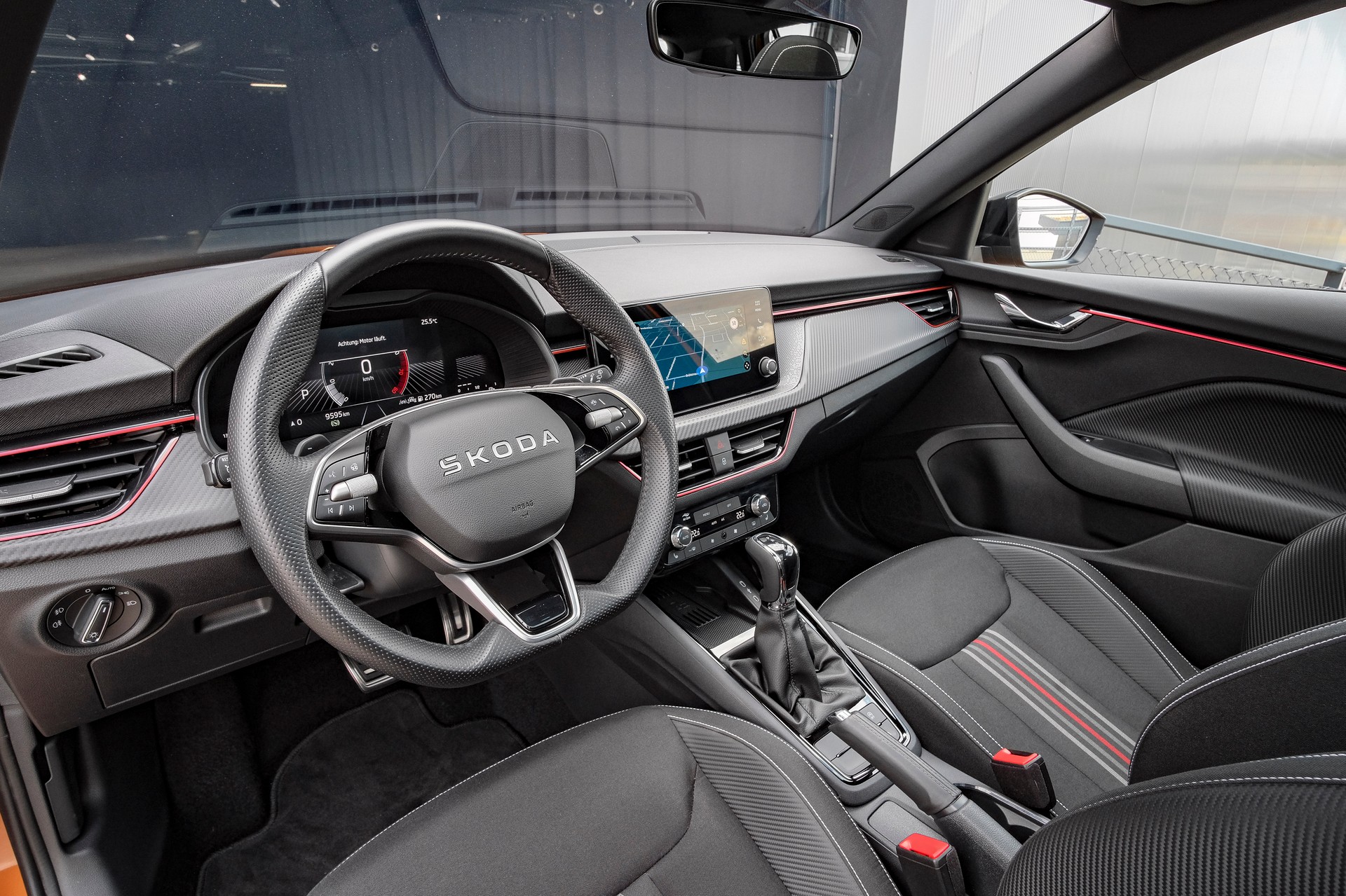 SKODA Kamiq 1.0 TSI Monte Carlo DSG-image-12