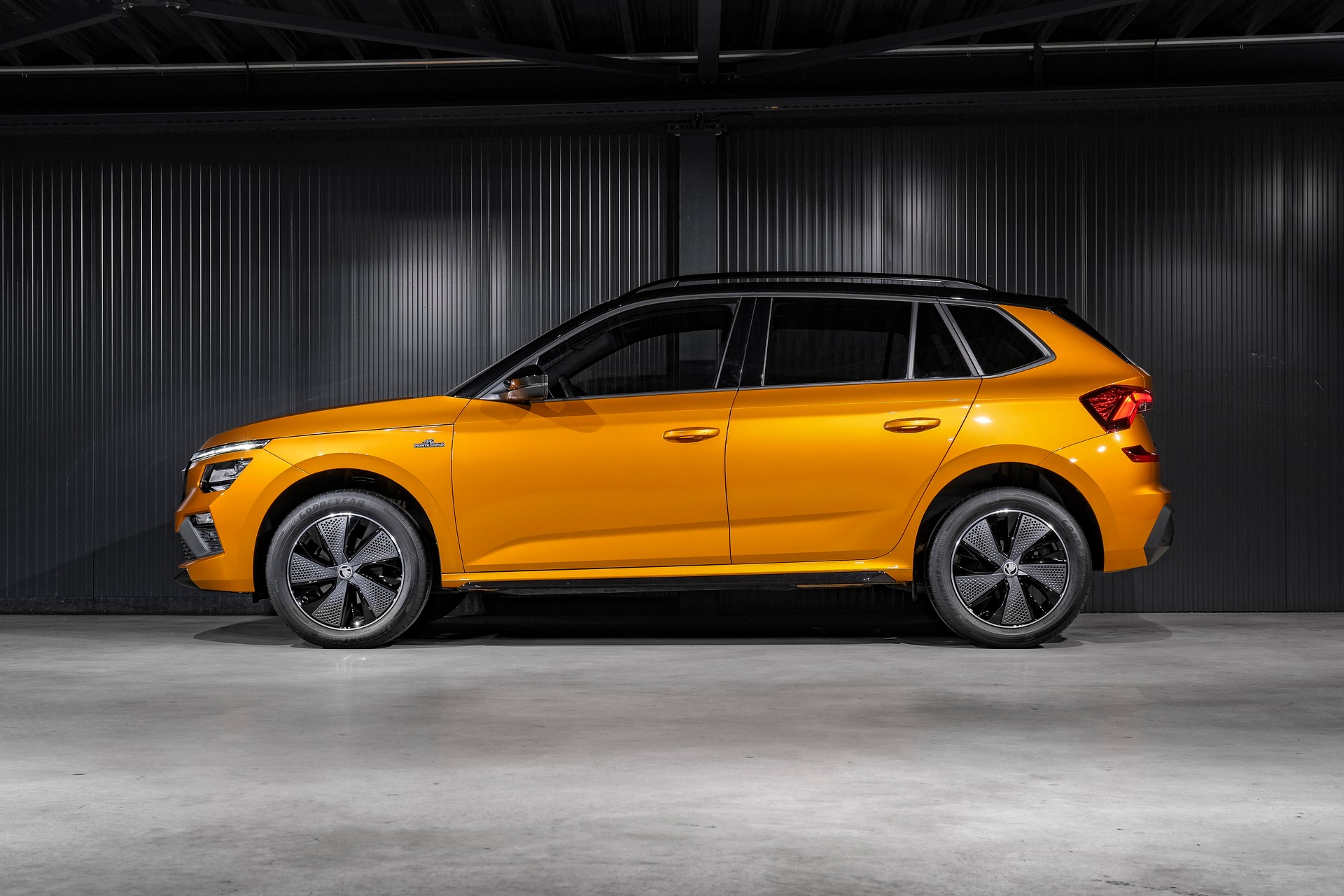 SKODA Kamiq 1.0 TSI Monte Carlo DSG-image-8