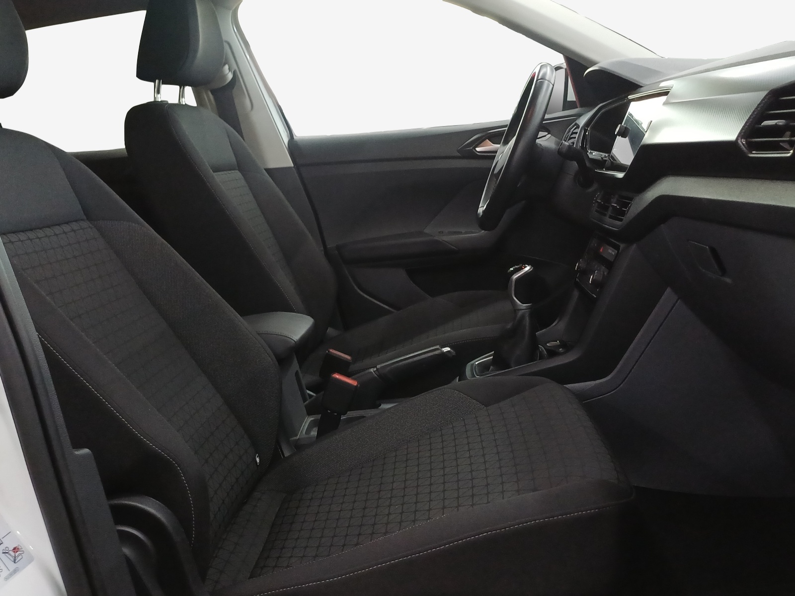 VW T-Cross 1.0 TSI Life-image-13