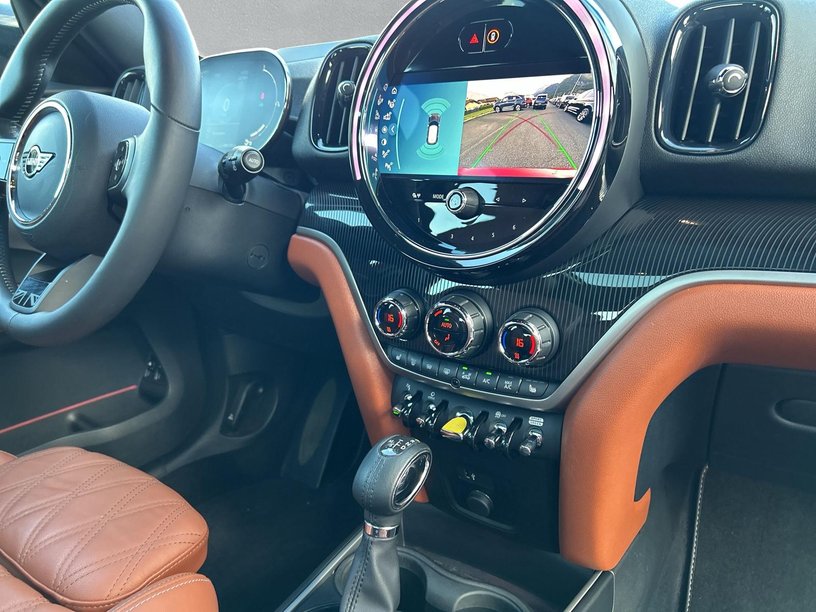 MINI Countryman SE ALL4 1.5i F60 (CH)-image-14