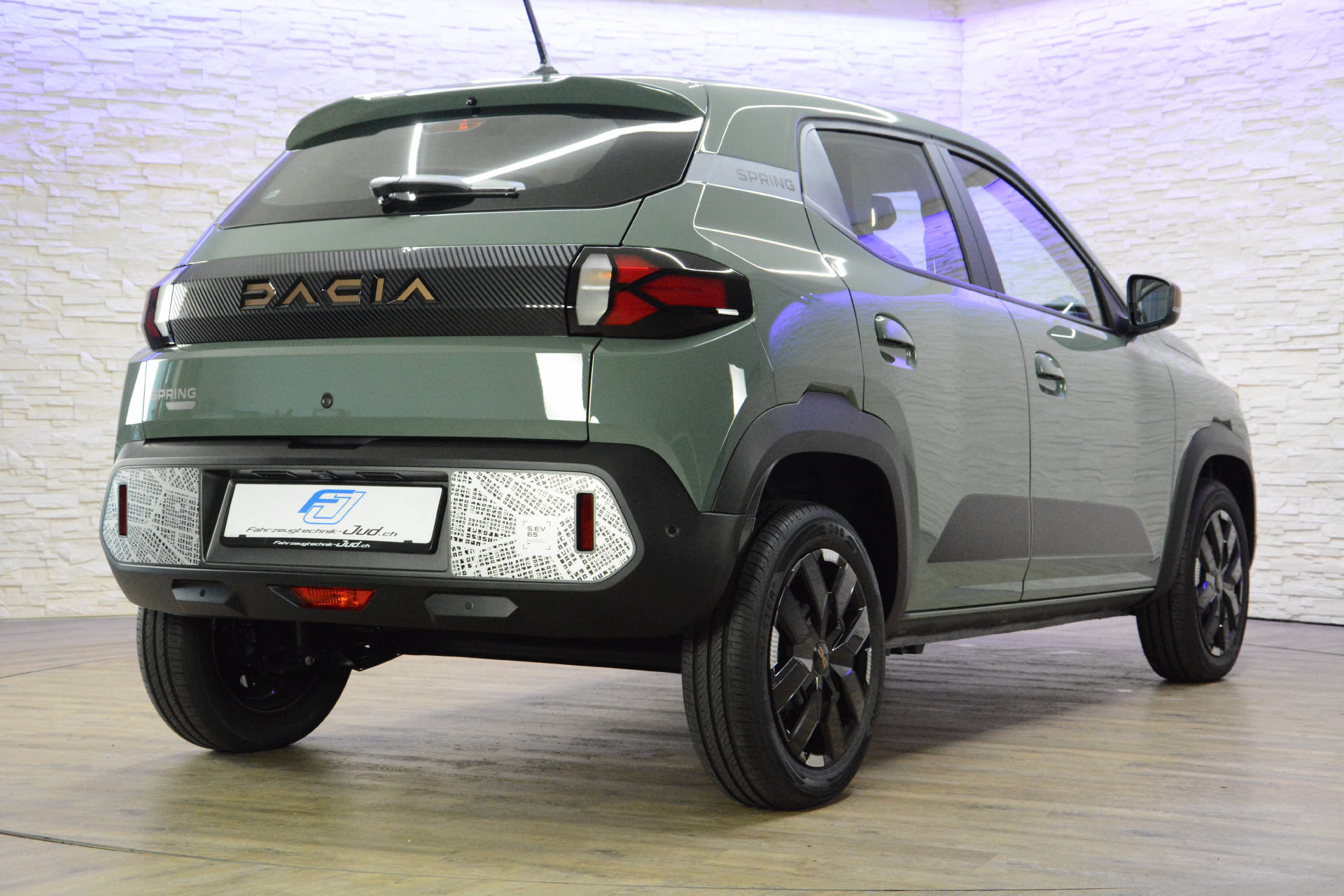 DACIA Spring Extreme-image-4