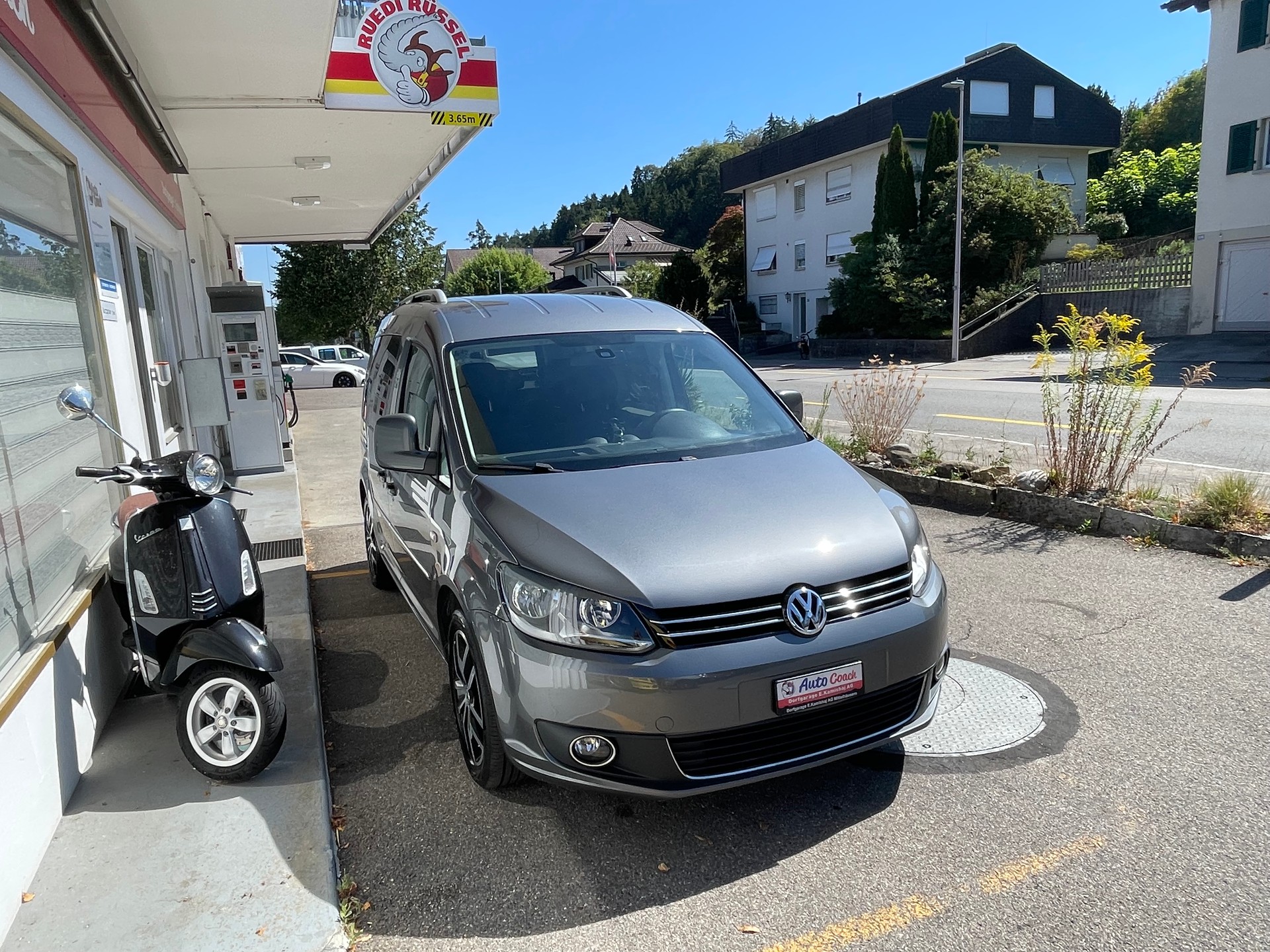 VW Caddy 1.6 TDI Blue Motion Technology Trendline DSG-image-1
