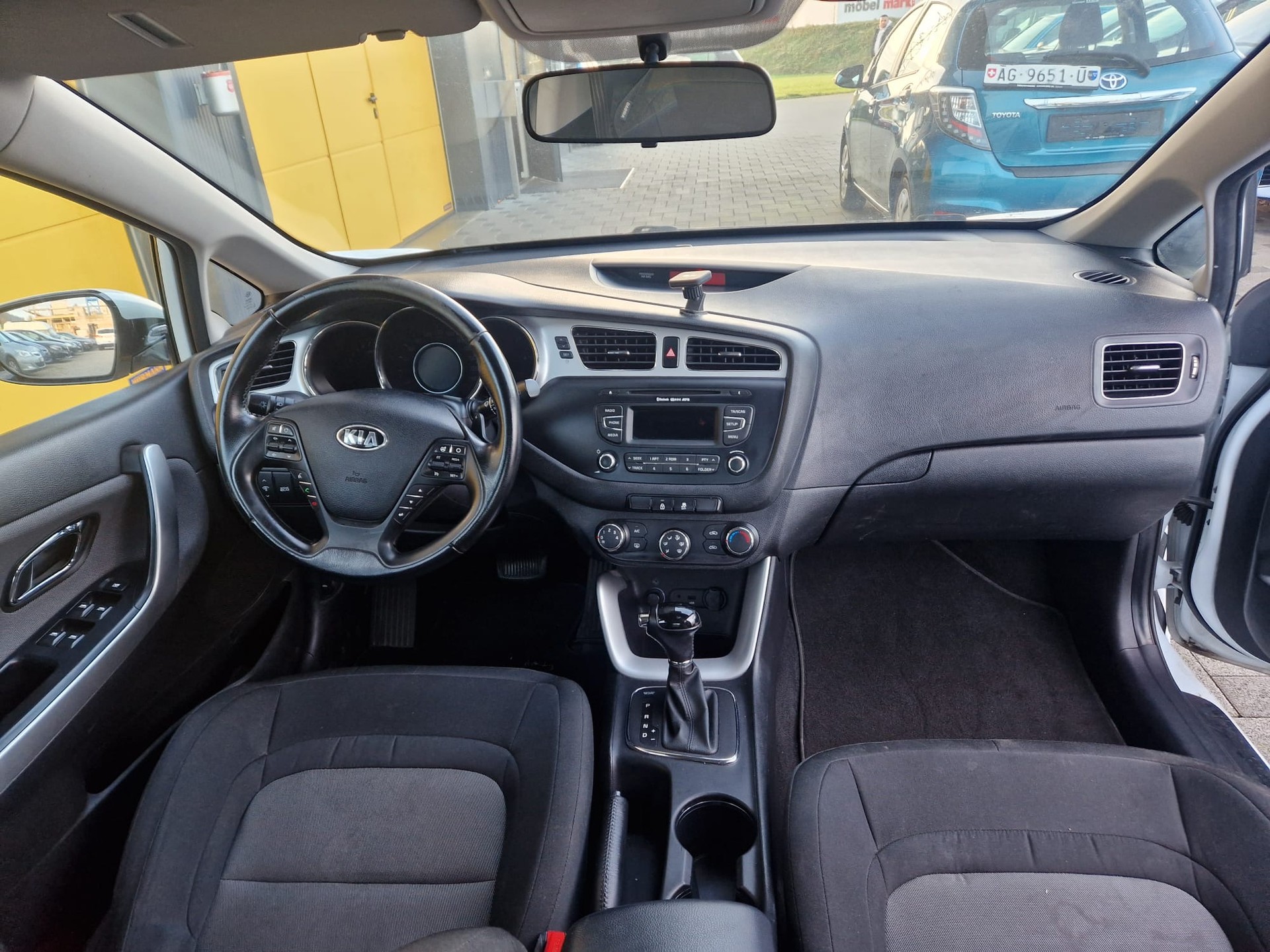 KIA Cee'd 1.6 GDi Trend DCT-image-6