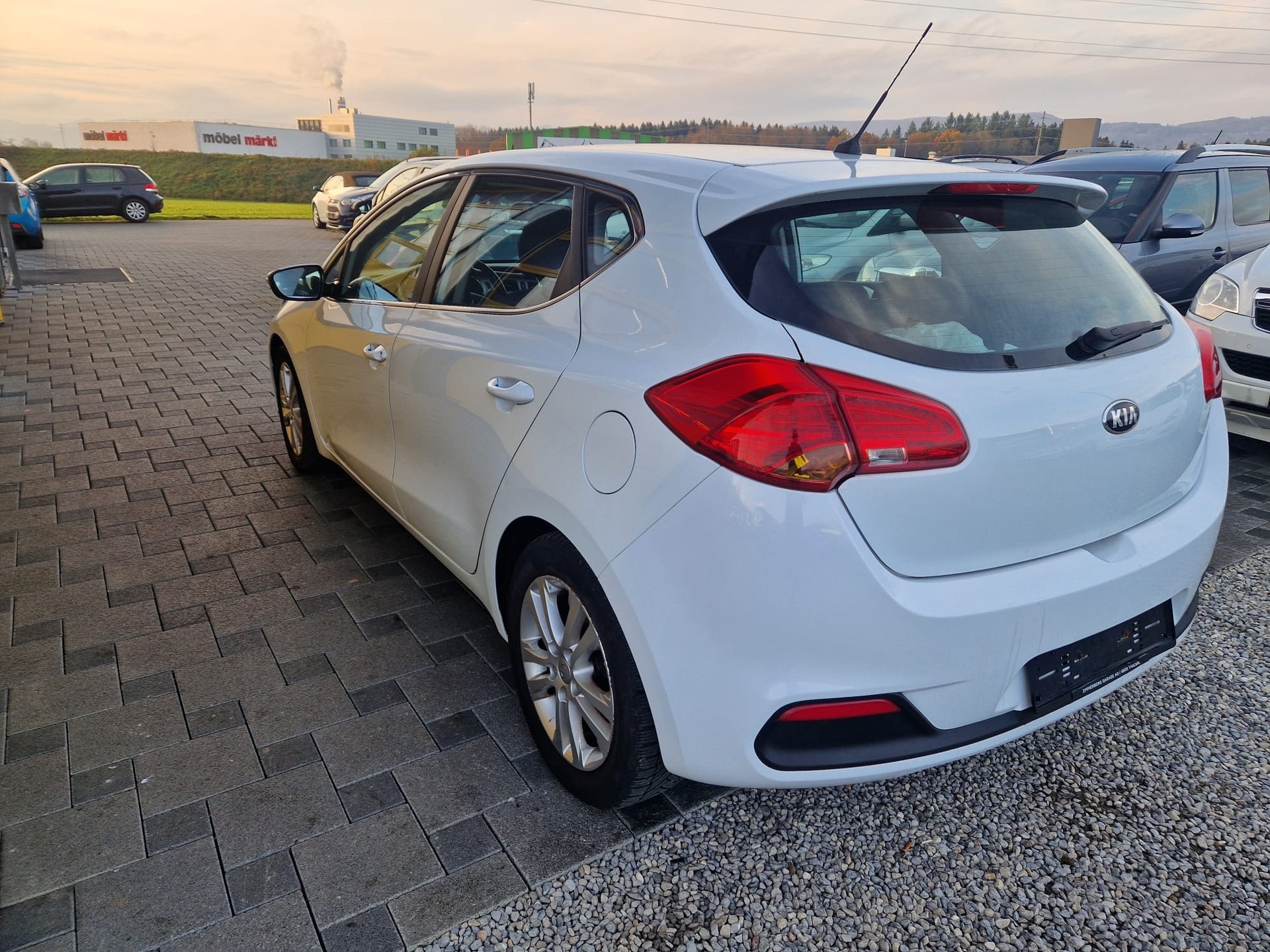 KIA Cee'd 1.6 GDi Trend DCT-image-5