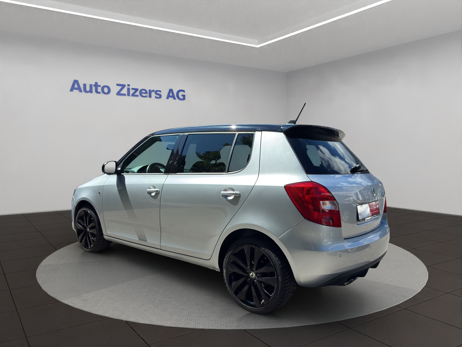 SKODA Fabia 1.4 TSI RS DSG-image-3
