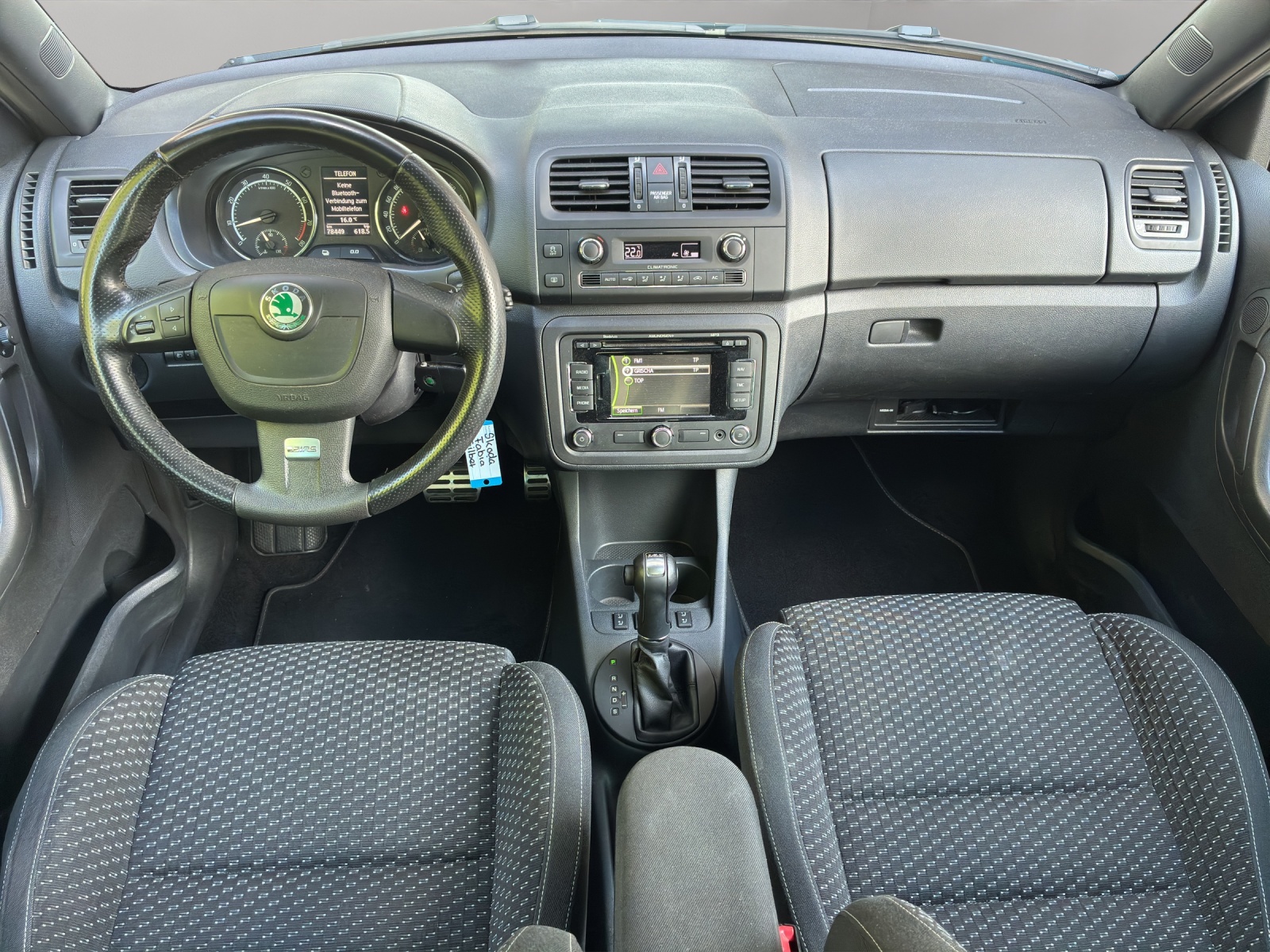 SKODA Fabia 1.4 TSI RS DSG-image-8