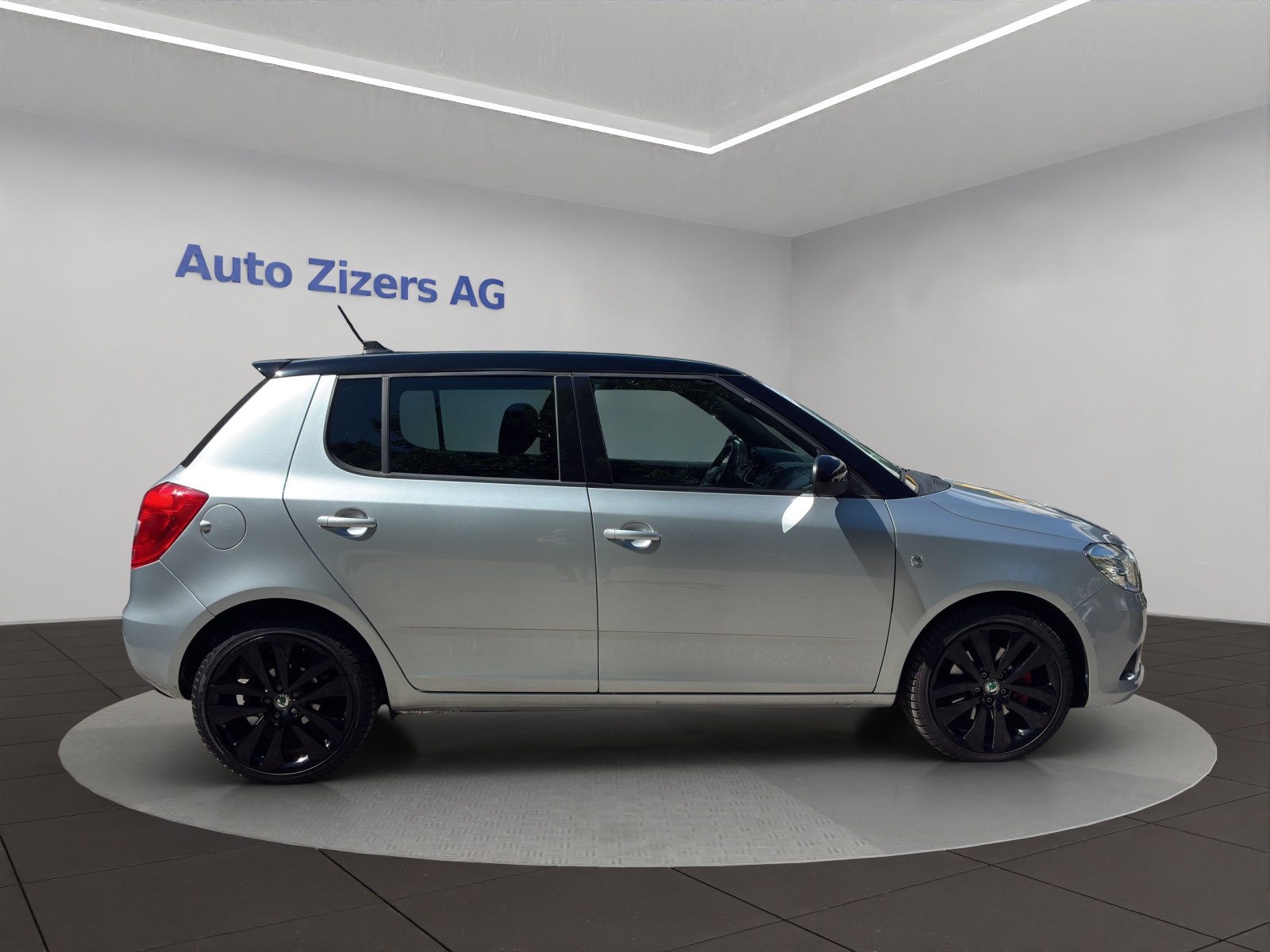 SKODA Fabia 1.4 TSI RS DSG-image-6