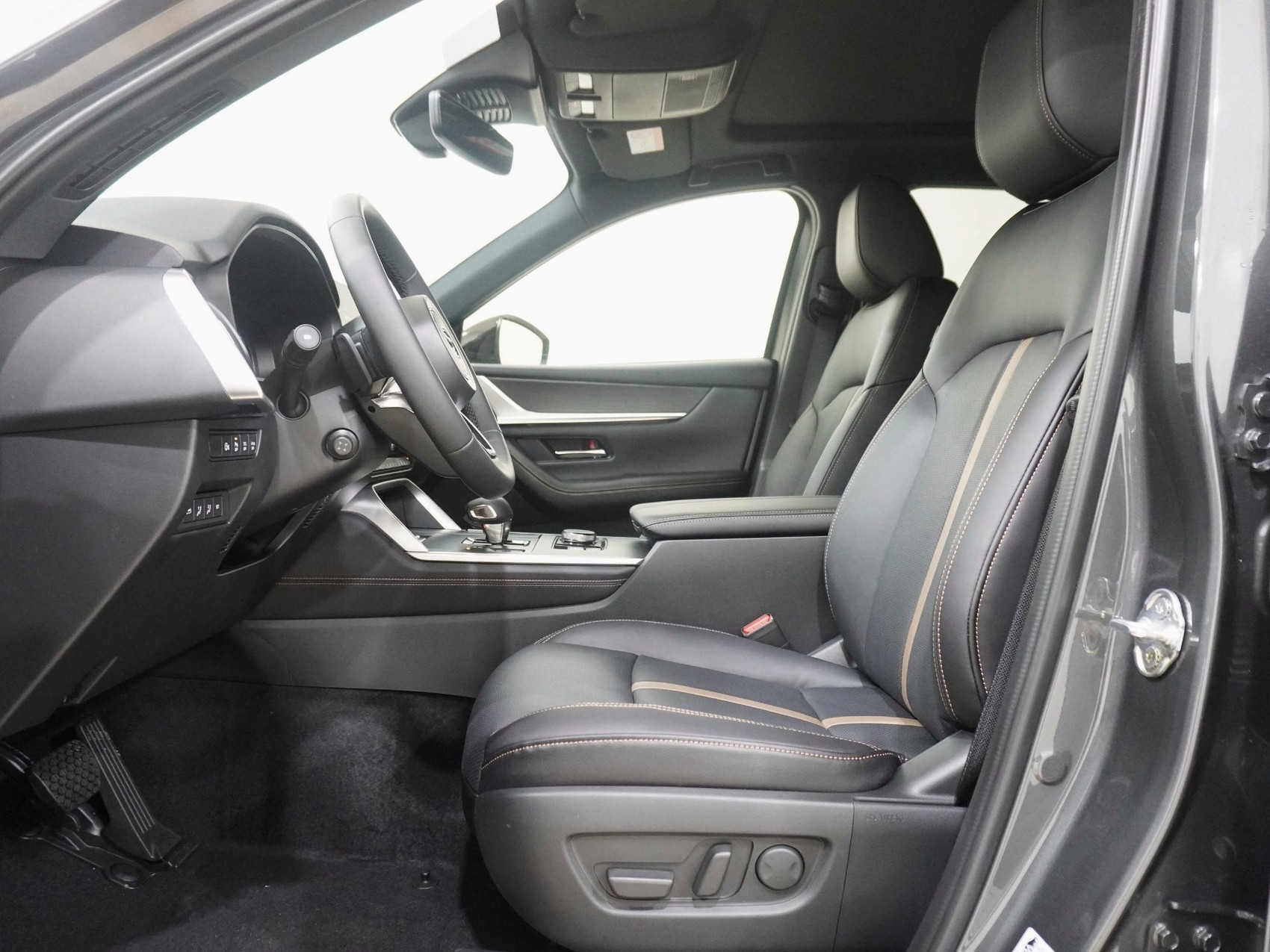 MAZDA CX-60 3.3 D Homura Plus ***Gratis Mazda Service Pack 4 Jahre / 80'000km***-image-6